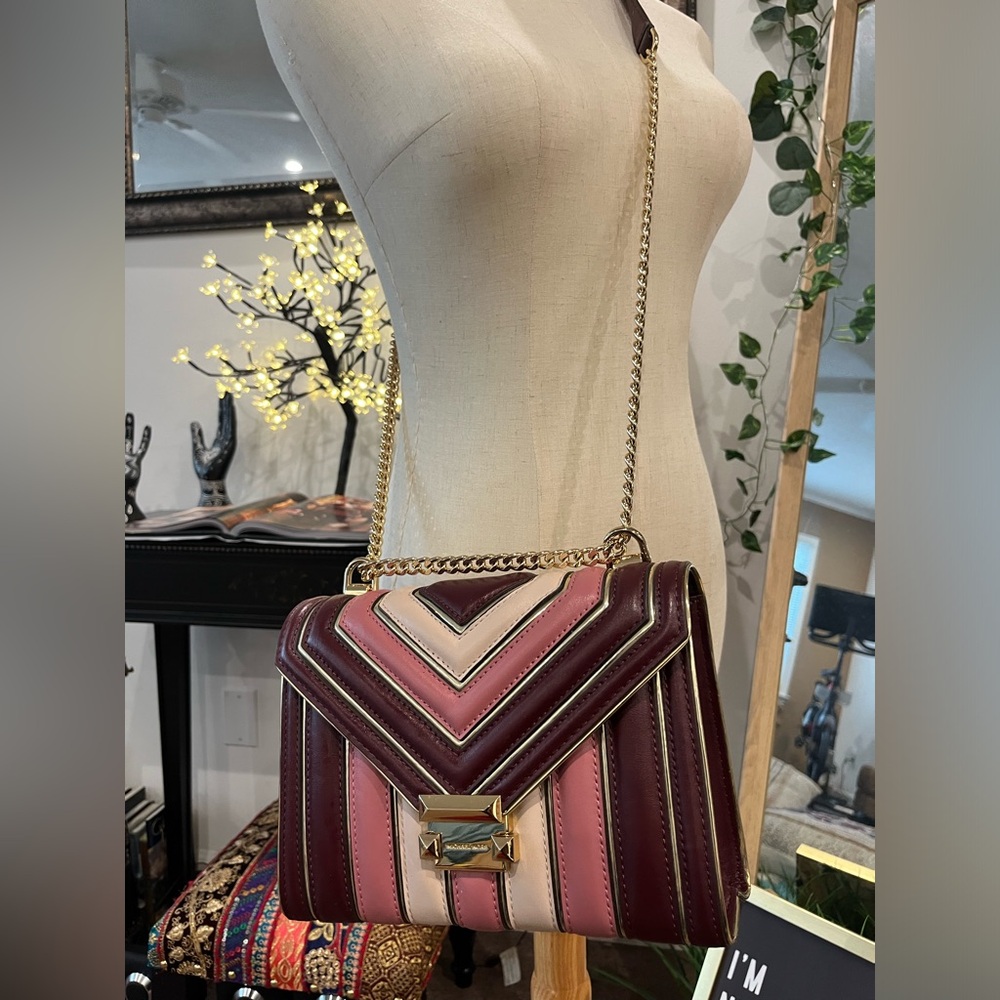 Rare❤️🔥❤️🔥EUC Michael Kors Burgundy Whitney large Quilted Chevon Flap Bag - Picture 3 of 16